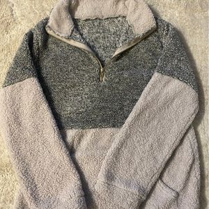 Fuzzy long sleeve half-zip jacket